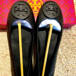 Tory Burch "Minnie" leather flats - Brand New - Never Worn